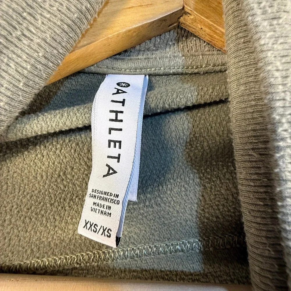 Athleta pranayama wrap